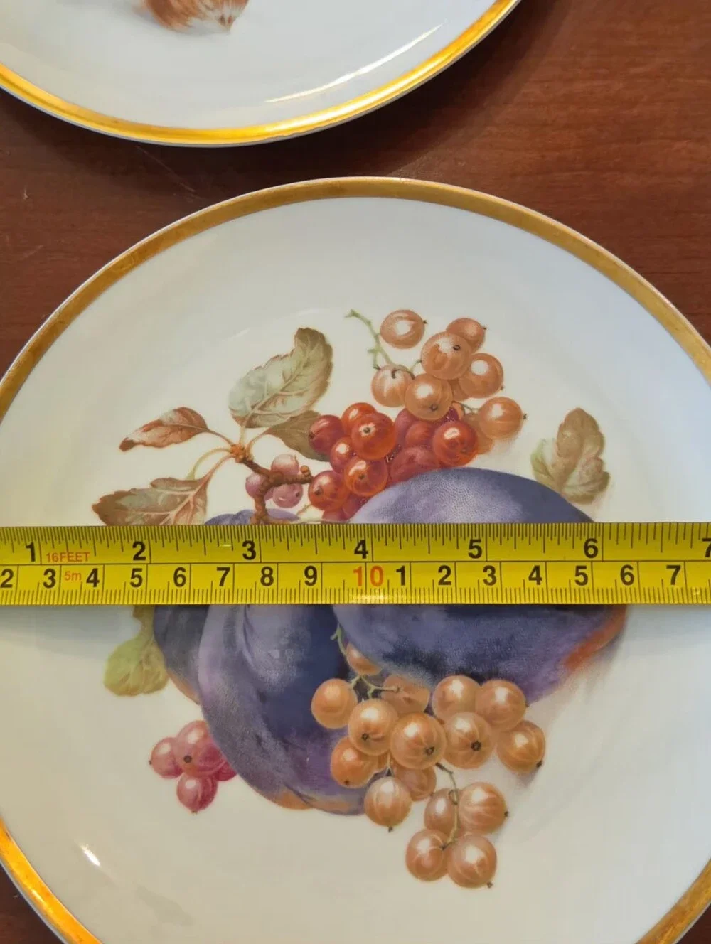 Set of 4 Vtg Golden Crown E&R Orchard Fruit 7.75